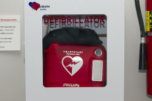 Wall mounted AED